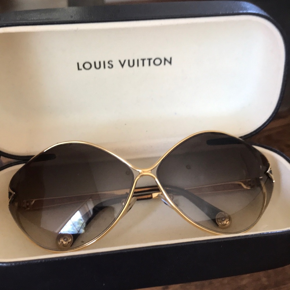 Authentic LV sunglasses. - Picture 3 of 3